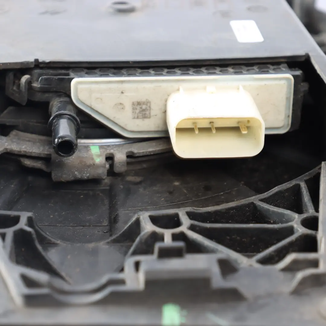 Citroen Relay III Additive Tank AdBlue Diesel Fuel Tank to with Part number 9831368480 Citroen Relay III Additive Tank AdBlue Diesel Fuel Tank - SKU 9831368480 - Part number 9831368480