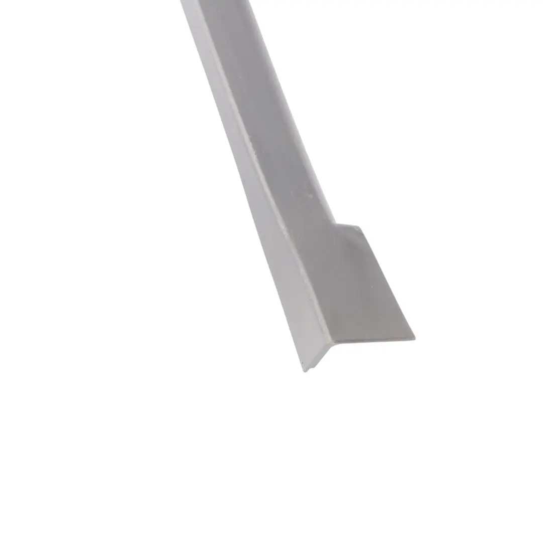 Garniture Cadre Vitre Avant Gauche Porte Panneau 7464801 pour BMW F40 à propos du numéro de pièce 9873235 BMW F40 Garniture Cadre Vitre Avant Gauche Porte Panneau 7464801 - SKU 9873235-1 - Numéro de pièce 9873235