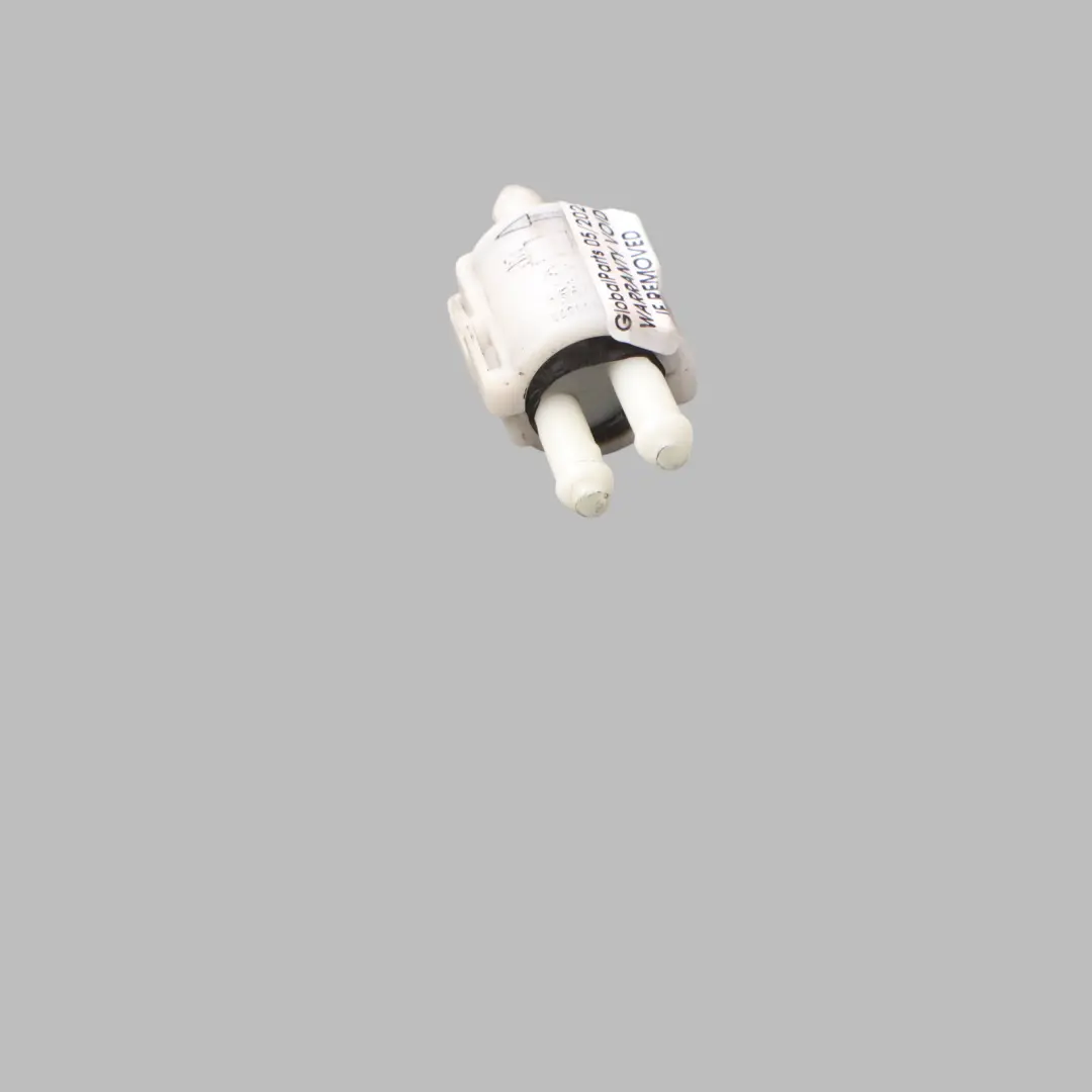 Valvola Di Non Ritorno Sistema Di Lavaggio Spray per Mercedes W906 con numero di parte A0008600862 Mercedes W906 Valvola Di Non Ritorno Sistema Di Lavaggio Spray - SKU A0008600862-1 - Numero di parte A0008600862