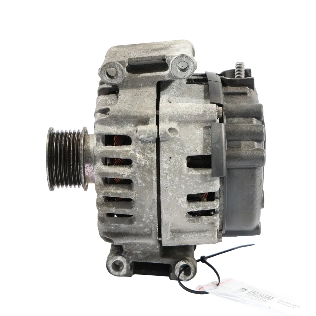 OM651 Alternator 14V 250A do Mercedes W166 W213 C292 o numerze A0009060903 Mercedes W166 W213 C292 OM651 Alternator 14V 250A - SKU A0009060903 - Numer Części A0009060903