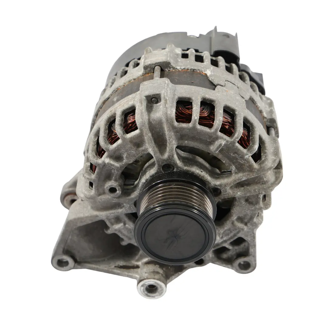W207 Alternator Prądnica Bosch 150A Benzyna do Mercedes W204 o numerze A0009062003 Mercedes W204 W207 Alternator Prądnica Bosch 150A Benzyna - SKU A0009062003 - Numer Części A0009062003