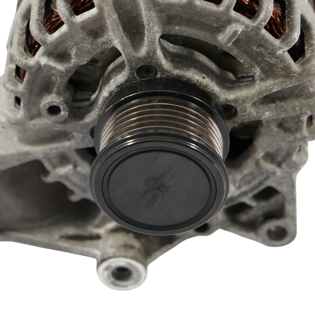 Alternateur Générateur Mercedes W204 W207 Moteur Essence Bosch 150A pour à propos du numéro de pièce A0009062003 Alternateur Générateur Mercedes W204 W207 Moteur Essence Bosch 150A - SKU A0009062003 - Numéro de pièce A0009062003