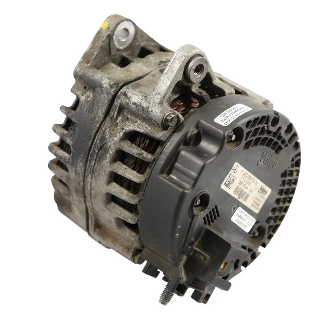 W907 Alternateur Moteur Diesel 250 A 14 V pour Mercedes Sprinter à propos du numéro de pièce A0009068302 Mercedes Sprinter W907 Alternateur Moteur Diesel 250 A 14 V - SKU A0009068302 - Numéro de pièce A0009068302