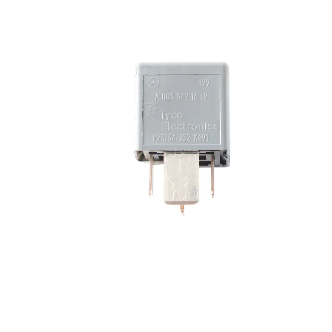 052 Scatola Fusibili Slot B D E 70A Tyco SET X2 per Mercedes W177 Relay con numero di parte A0035421619 Mercedes W177 Relay 052 Scatola Fusibili Slot B D E 70A Tyco SET X2 - SKU A0035421619-1 - Numero di parte A0035421619