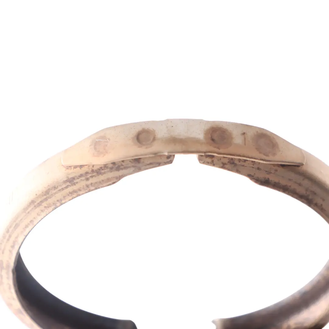 W907 W910 Morsetto Per Tubo Di Scarico Marmitta per Mercedes W220 con numero di parte A0039950102 Mercedes W220 W907 W910 Morsetto Per Tubo Di Scarico Marmitta - SKU A0039950102 - Numero di parte A0039950102