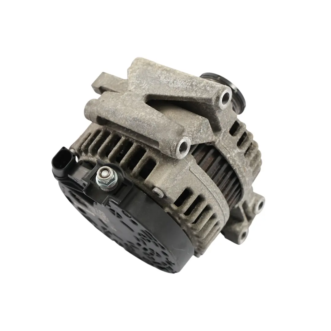 Alternator Generator Mercedes W204 W211 OM646 Diesel Bosch 180A to with Part number A0131549002 Alternator Generator Mercedes W204 W211 OM646 Diesel Bosch 180A - SKU A0131549002 - Part number A0131549002