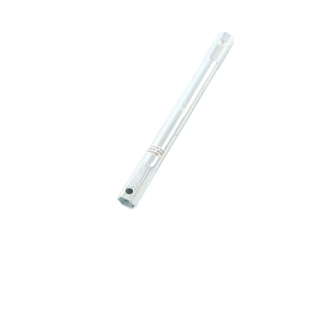 Socket Wrench Repair Tool to Mercedes W220 with Part number A1405810201 Mercedes W220 Socket Wrench Repair Tool - SKU A1405810201 - Part number A1405810201