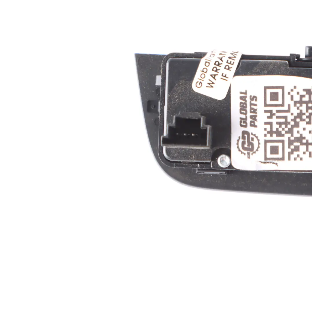 Sitzheizung Taste Hazard Triangle Control Panel Block für Mercedes X156 mit Teilenummer A1569054601 Mercedes X156 Sitzheizung Taste Hazard Triangle Control Panel Block - SKU A1569054601 - Teilenummer A1569054601