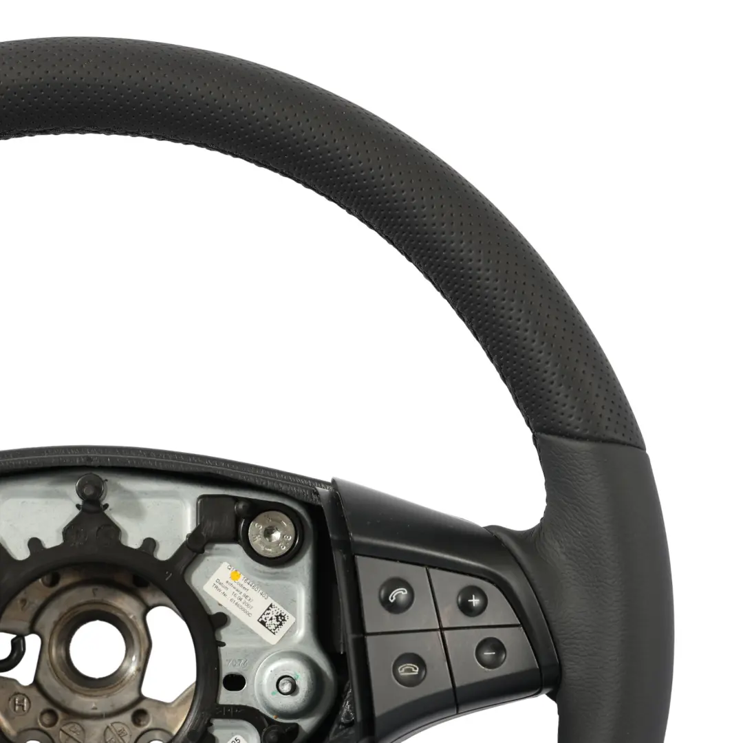 NUEVO Volante De Cuero Negro Con Hilos Negros para Mercedes W245 con número de pieza A1644601403 Mercedes W245 NUEVO Volante De Cuero Negro Con Hilos Negros - SKU A1644601403-1 - Número de pieza A1644601403