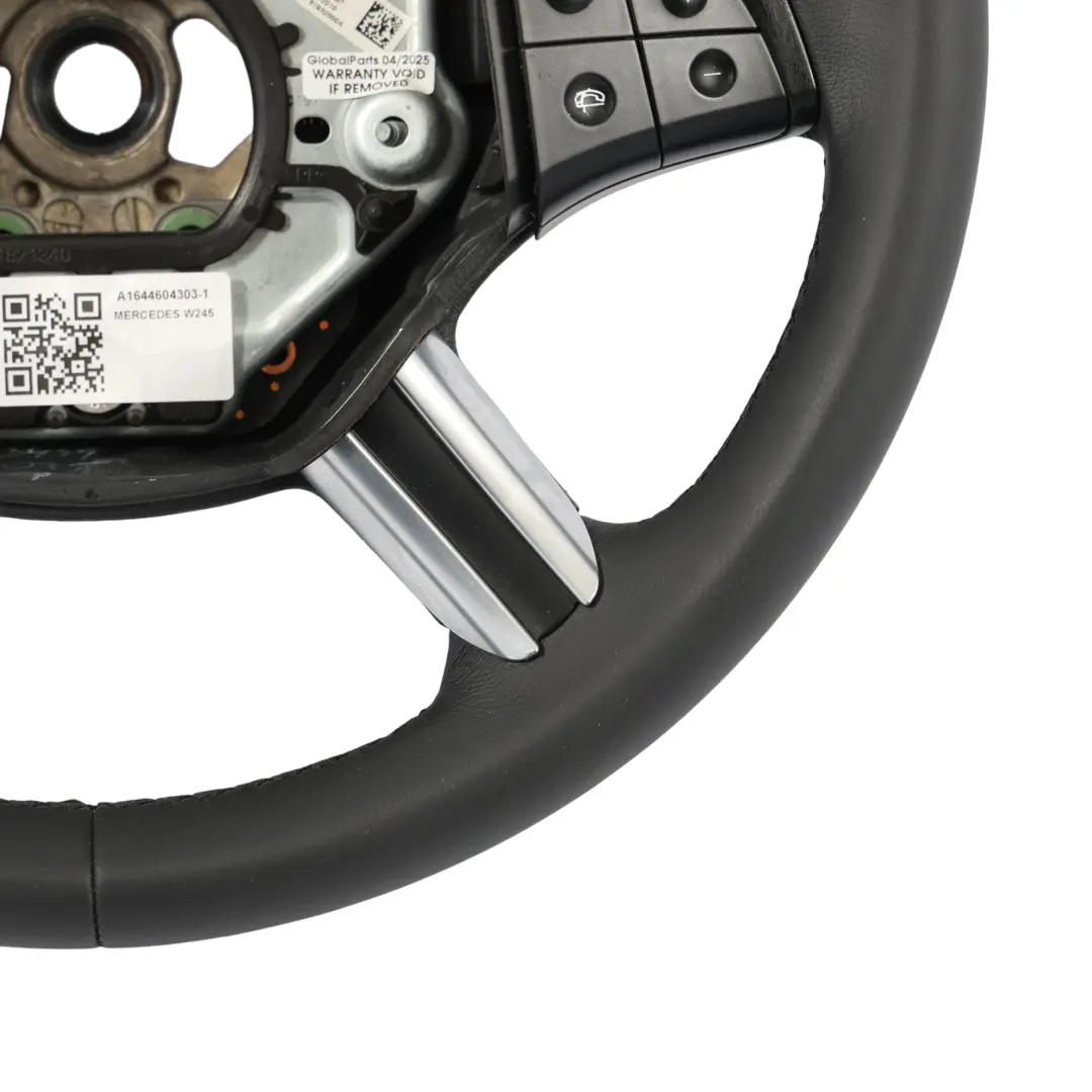 NUOVO Volante In Pelle Nera Con Filettature Nere per Mercedes W245 con numero di parte A1644604303 Mercedes W245 NUOVO Volante In Pelle Nera Con Filettature Nere - SKU A1644604303-1 - Numero di parte A1644604303