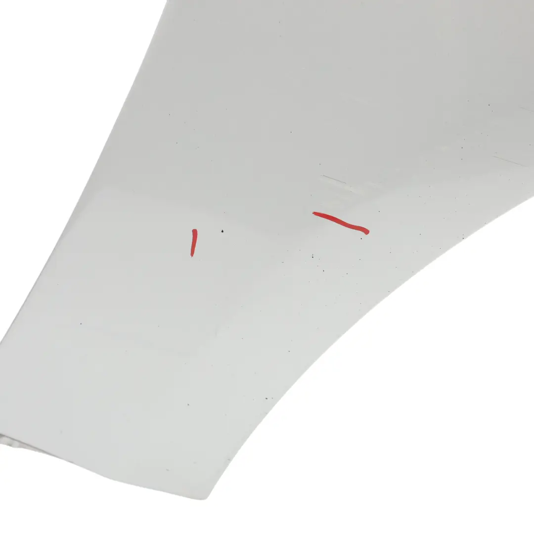 Panel lateral delantero derecho Guardabarros Iridium Silver 775 para Mercedes ML W164 con número de pieza A1648810201 Mercedes ML W164 Panel lateral delantero derecho Guardabarros Iridium Silver 775 - SKU A1648810201-IRS1 - Número de pieza A1648810201