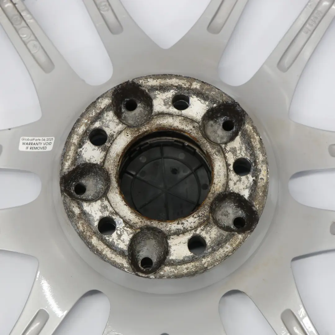 Silberne Alufelge Vorne 18" 7,5J ET:36 5-Speichen für Mercedes R171 mit Teilenummer A1714012802 Mercedes R171 Silberne Alufelge Vorne 18" 7,5J ET:36 5-Speichen - SKU A1714012802-1 - Teilenummer A1714012802