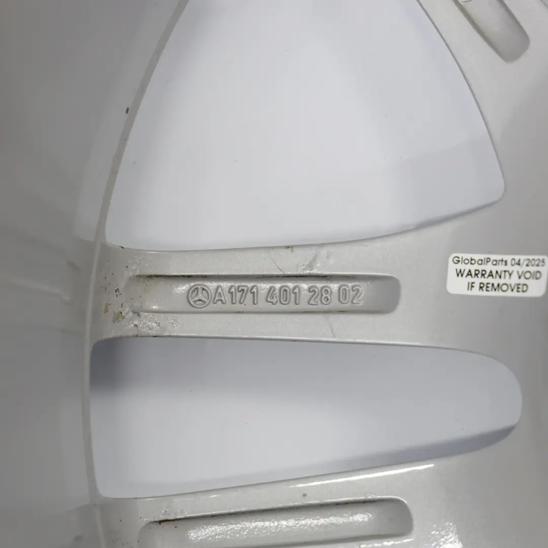 Jante Avant En Alliage Argentée 18" 7,5J ET:36 pour Mercedes SLK R171 à propos du numéro de pièce A1714012802 Mercedes SLK R171 Jante Avant En Alliage Argentée 18" 7,5J ET:36 - SKU A1714012802-1 - Numéro de pièce A1714012802