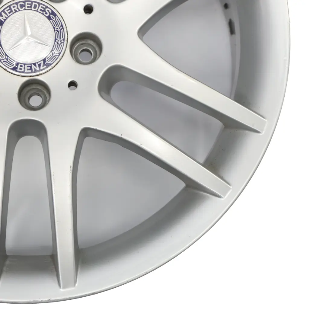 Jante Avant En Alliage Argentée 18" 7,5J ET:36 pour Mercedes SLK R171 à propos du numéro de pièce A1714012802 Mercedes SLK R171 Jante Avant En Alliage Argentée 18" 7,5J ET:36 - SKU A1714012802-1 - Numéro de pièce A1714012802