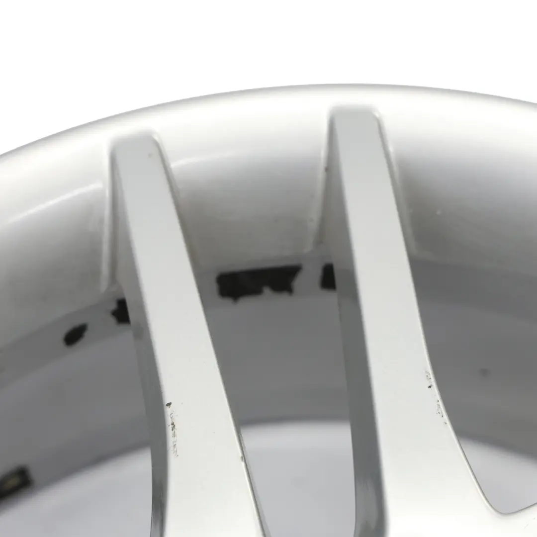 Jante Avant En Alliage Argentée 18" 7,5J ET:36 pour Mercedes SLK R171 à propos du numéro de pièce A1714012802 Mercedes SLK R171 Jante Avant En Alliage Argentée 18" 7,5J ET:36 - SKU A1714012802-1 - Numéro de pièce A1714012802