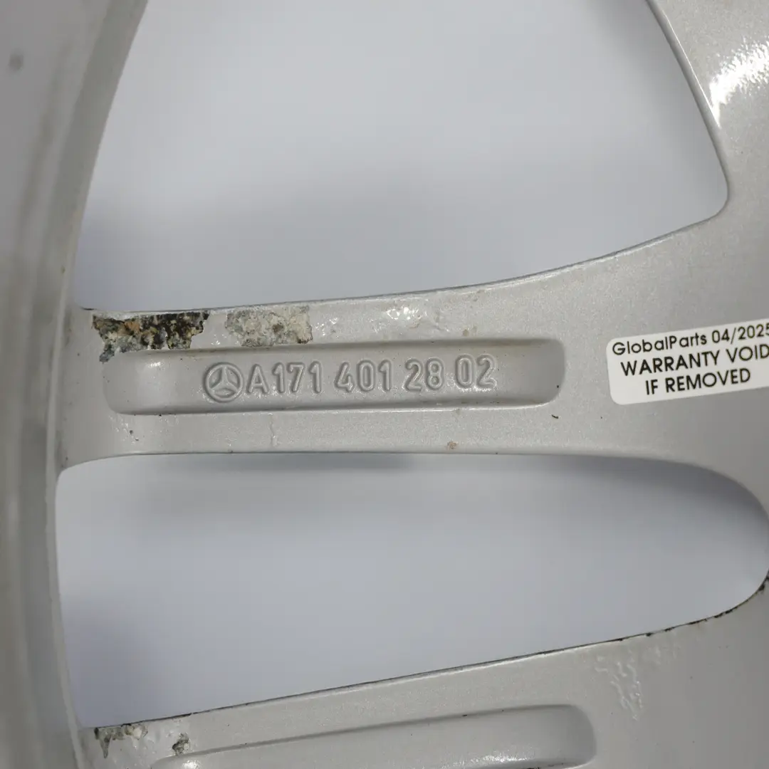 Cerchio In Lega Anteriore Argento 18" 7,5J ET:36 per Mercedes SLK R171 con numero di parte A1714012802 Mercedes SLK R171 Cerchio In Lega Anteriore Argento 18" 7,5J ET:36 - SKU A1714012802-2 - Numero di parte A1714012802