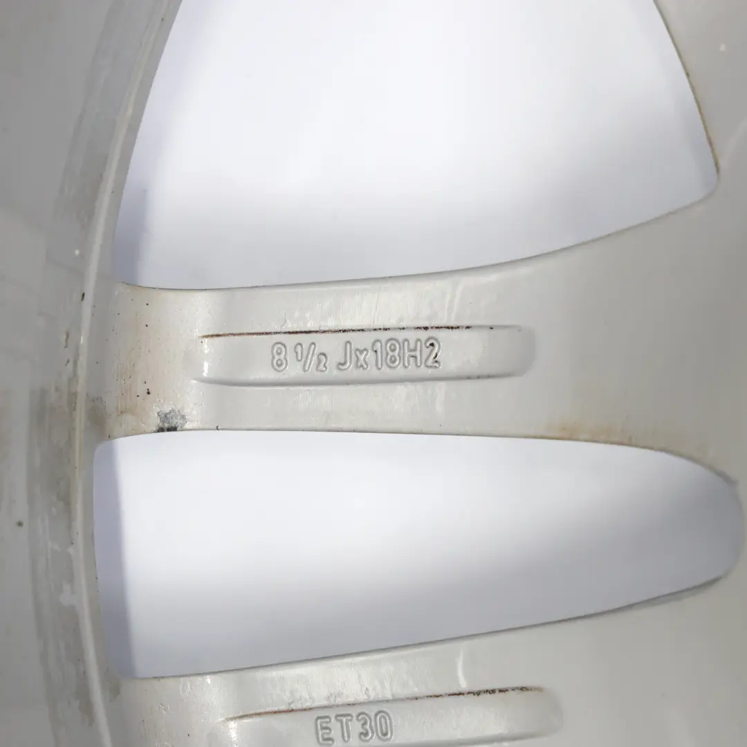 Tylna Srebrna Felga Aluminiowa 18" 8,5J ET:30 do Mercedes SLK R171 o numerze A1714012902 Mercedes SLK R171 Tylna Srebrna Felga Aluminiowa 18" 8,5J ET:30 - SKU A1714012902-1 - Numer Części A1714012902