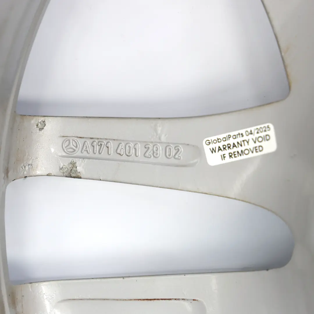 Tylna Srebrna Felga Aluminiowa 18" 8,5J ET:30 do Mercedes SLK R171 o numerze A1714012902 Mercedes SLK R171 Tylna Srebrna Felga Aluminiowa 18" 8,5J ET:30 - SKU A1714012902-1 - Numer Części A1714012902