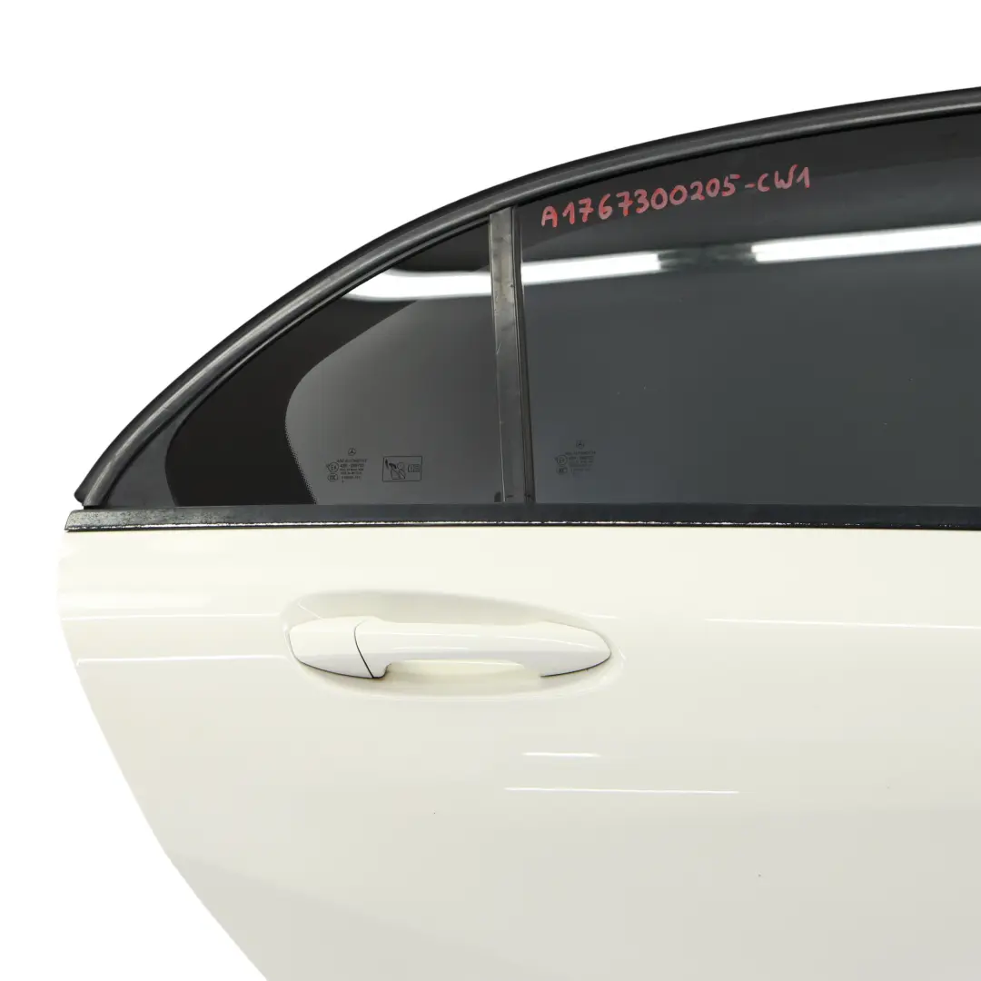 Drzwi Prawe Tylne Calcite White Biały - 650 do Mercedes W176 o numerze A1767300205 Mercedes W176 Drzwi Prawe Tylne Calcite White Biały - 650 - SKU A1767300205-CW1 - Numer Części A1767300205