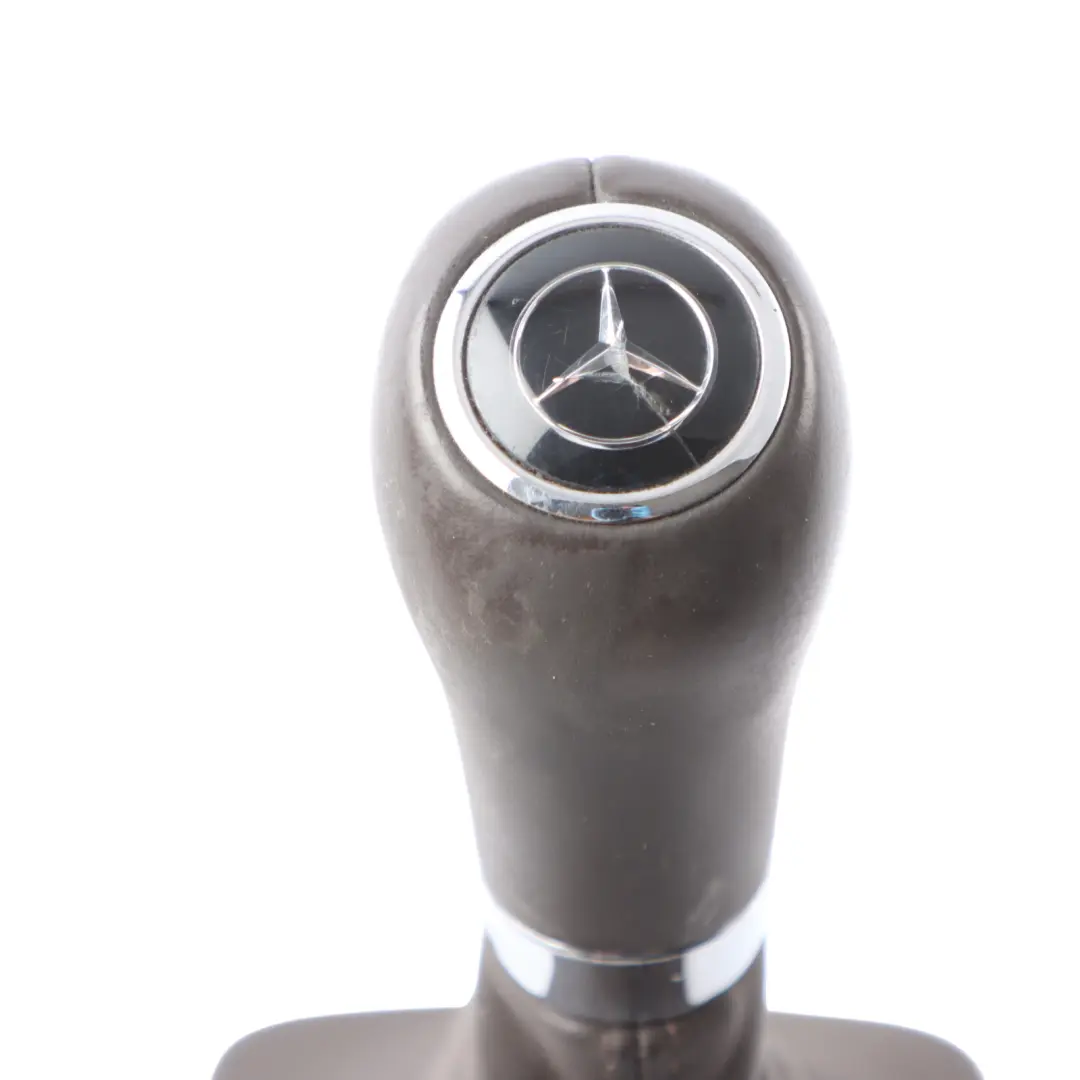 Couvercle Levier Vitesses Mercedes W204 W212 Pommeau Automatique pour à propos du numéro de pièce A2042671510 Couvercle Levier Vitesses Mercedes W204 W212 Pommeau Automatique - SKU A2042671510-2 - Numéro de pièce A2042671510