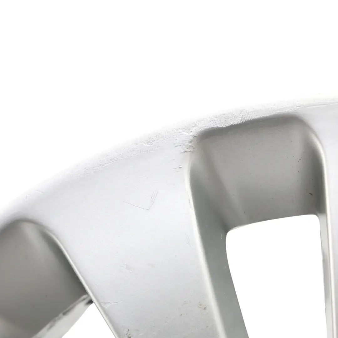 Srebrna Felga Aluminiowa Alufelga 16" 7J ET:43 do Mercedes W204 o numerze A2044010602 Mercedes W204 Srebrna Felga Aluminiowa Alufelga 16" 7J ET:43 - SKU A2044010602-1 - Numer Części A2044010602