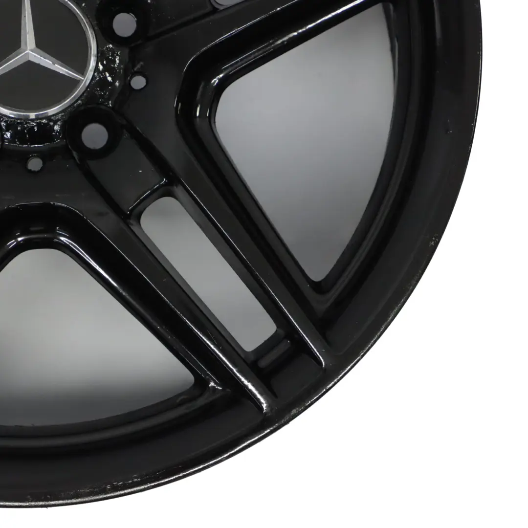 Czarna Felga Aluminiowa 18" 8,5J ET:54 do Mercedes W204 AMG o numerze A2044014202 Mercedes W204 AMG Czarna Felga Aluminiowa 18" 8,5J ET:54 - SKU A2044014202-5 - Numer Części A2044014202