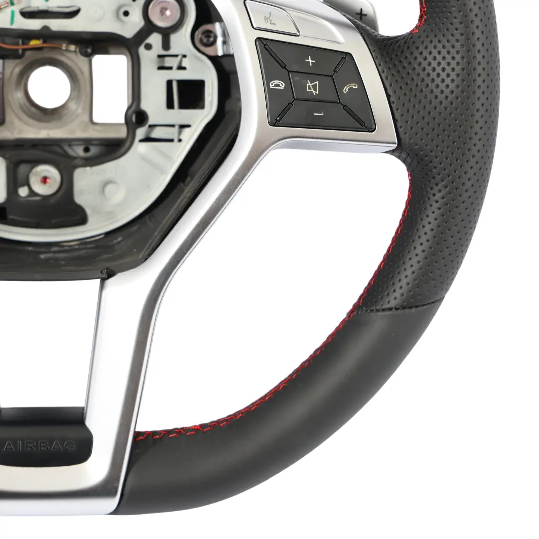 Mercedes W204 NUOVO volante sportivo pelle nera Cambio volante filettature rosse - SKU A2044604503-1 - Numero di parte A2044604503