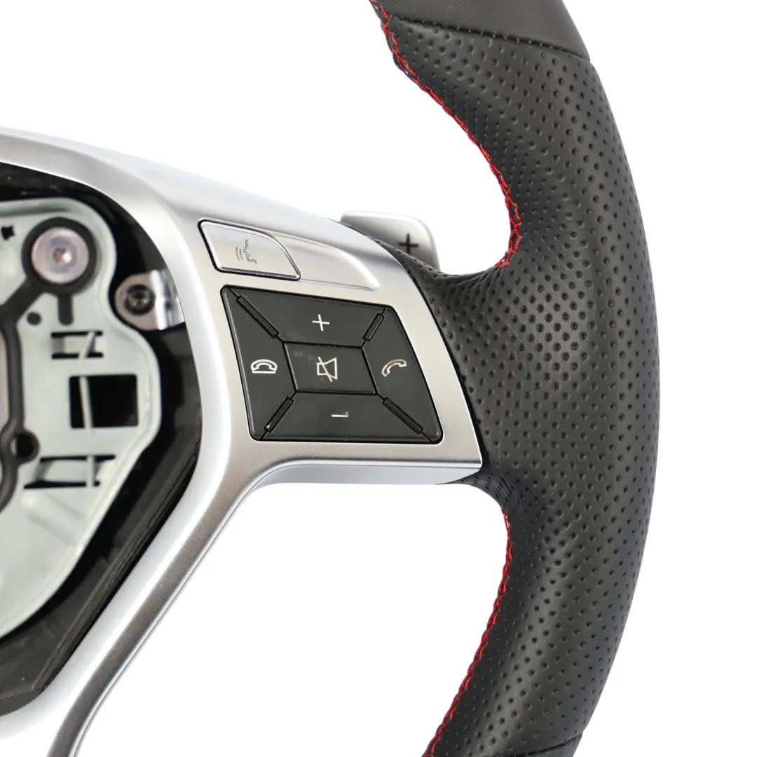 NUOVO volante sportivo pelle nera Cambio volante filettature rosse per Mercedes W204 con numero di parte A2044604503 Mercedes W204 NUOVO volante sportivo pelle nera Cambio volante filettature rosse - SKU A2044604503-1 - Numero di parte A2044604503