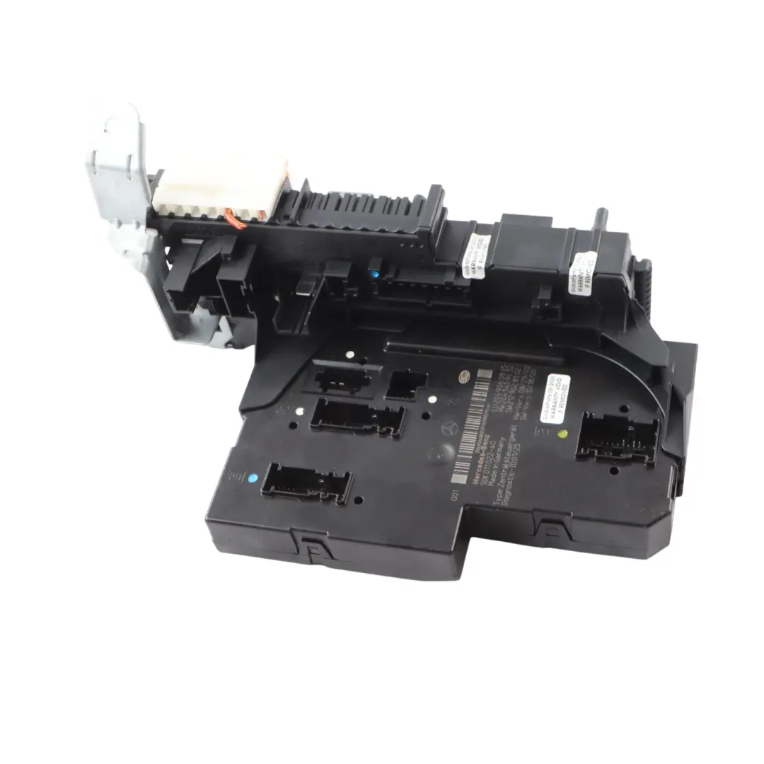 SAM Control Module Unit Fuse Box to Mercedes S204 Estate Rear with Part number A2049060805 Mercedes S204 Estate Rear SAM Control Module Unit Fuse Box - SKU A2049060805-1 - Part number A2049060805