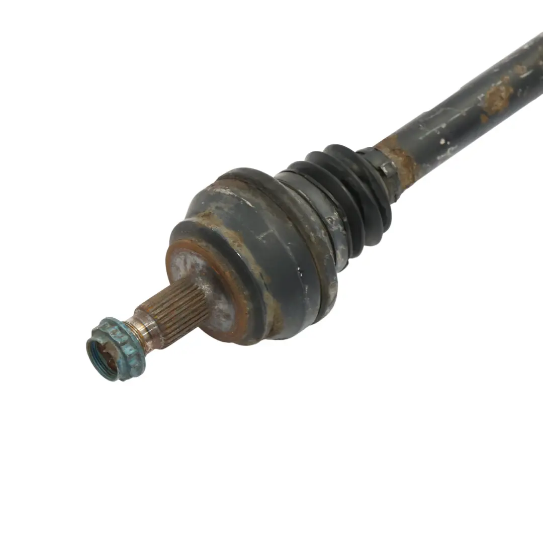 Hinter Achs Antrieb Halbwelle Links für Mercedes S205 mit Teilenummer A2053500009 Mercedes S205 Hinter Achs Antrieb Halbwelle Links - SKU A2053500009 - Teilenummer A2053500009
