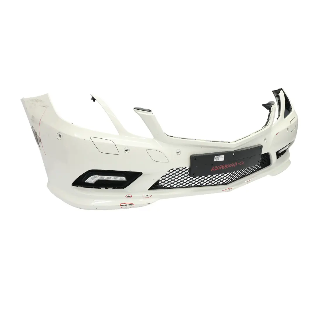 W207 Zderzak Przedni AMG Calcite White Biały - 650 do Mercedes o numerze A2078800447 Mercedes W207 Zderzak Przedni AMG Calcite White Biały - 650 - SKU A2078800447-CW - Numer Części A2078800447