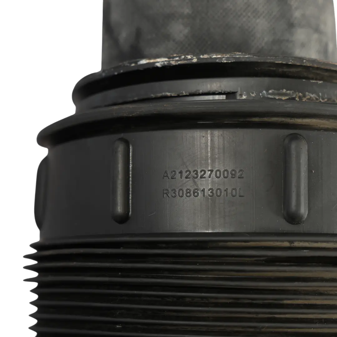 Bellow Mercedes S212 C218 Suspensión Neumática Trasera Izquierda para Air con número de pieza A2123202125 Air Bellow Mercedes S212 C218 Suspensión Neumática Trasera Izquierda - SKU A2123202125 - Número de pieza A2123202125