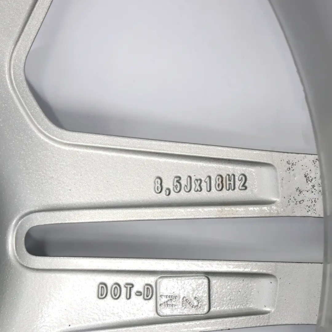 Mercedes W212 Felga Aluminiowa Srebrna 18" ET:48 8,5J - SKU A2124012302-3 - Numer Części A2124012302
