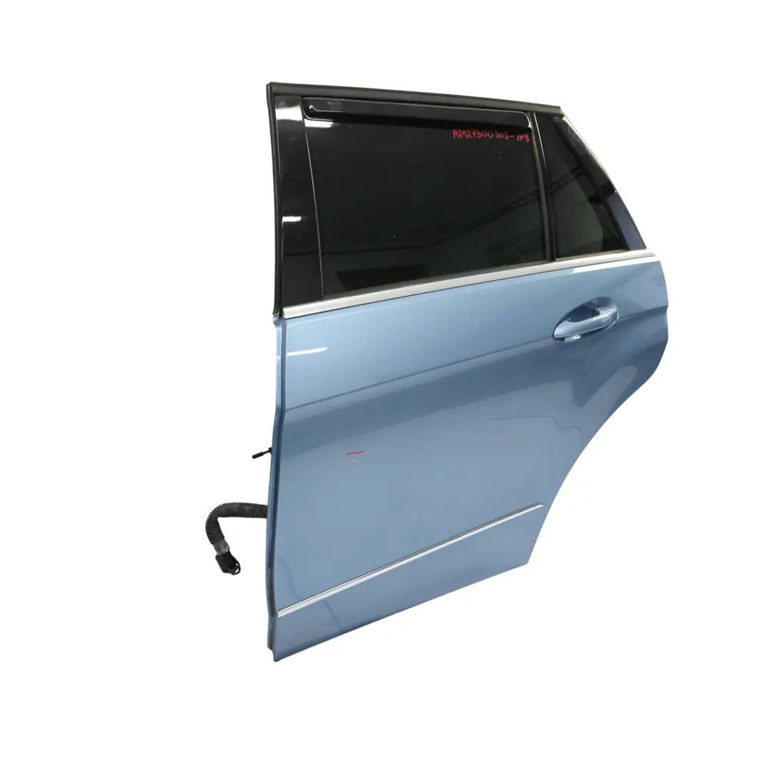 Break Porte Arrière Gauche Indigolite Blue Metallic - 230 pour Mercedes S212 à propos du numéro de pièce A2127300305 Mercedes S212 Break Porte Arrière Gauche Indigolite Blue Metallic - 230 - SKU A2127300305-INB - Numéro de pièce A2127300305