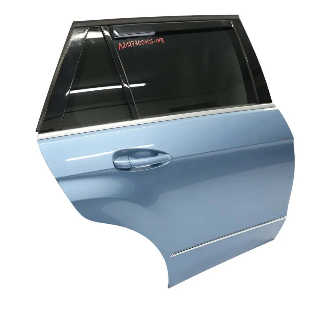 Tür Hinten Rechts Indigolite Blue Metallic - 230 für Mercedes S212 Kombi mit Teilenummer A2127300405 Mercedes S212 Kombi Tür Hinten Rechts Indigolite Blue Metallic - 230 - SKU A2127300405-INB - Teilenummer A2127300405