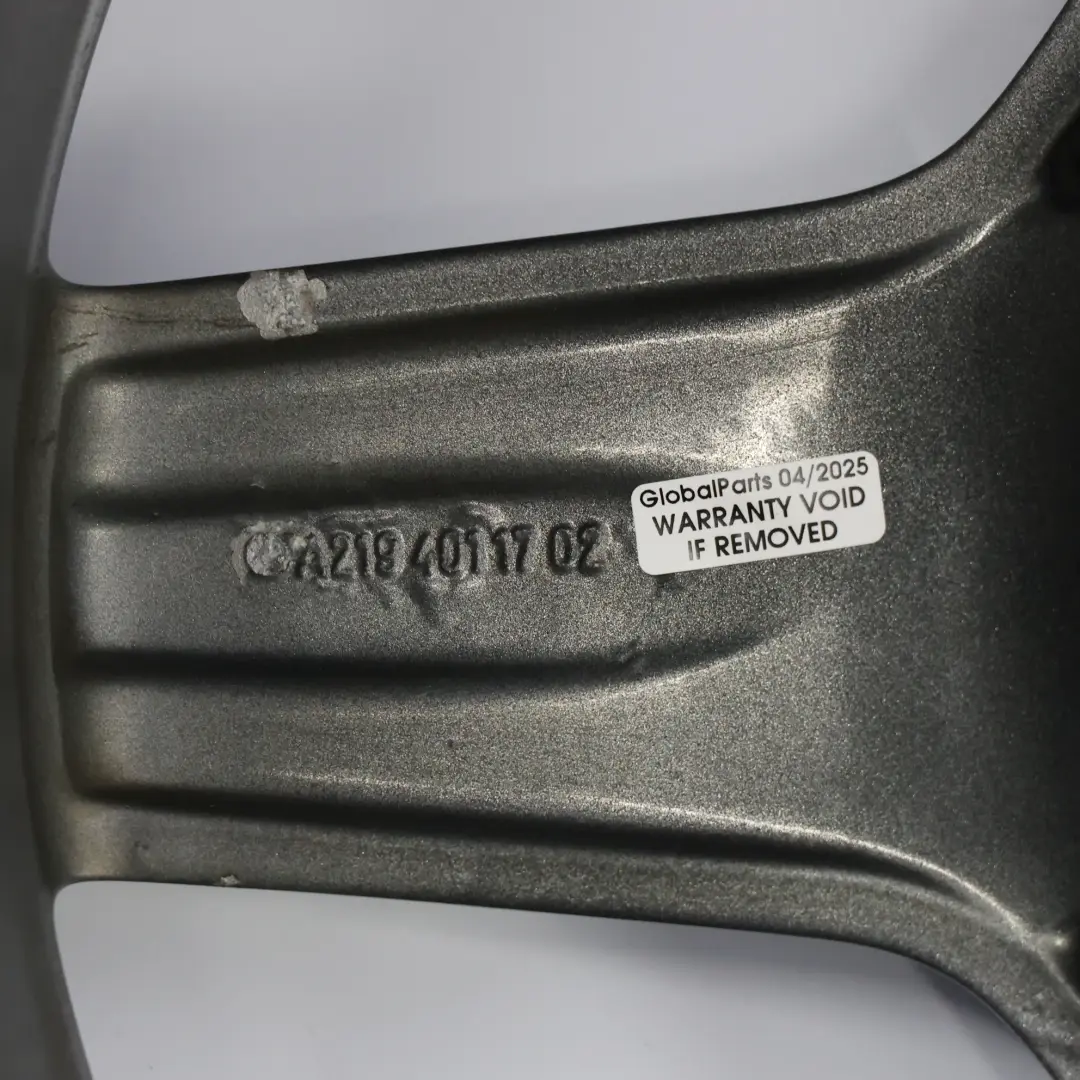 Felga Aluminiowa Przód 18" 8,5J ET:25 do Mercedes CLS C219 AMG o numerze A2194011702 Mercedes CLS C219 AMG Felga Aluminiowa Przód 18" 8,5J ET:25 - SKU A2194011702-1 - Numer Części A2194011702