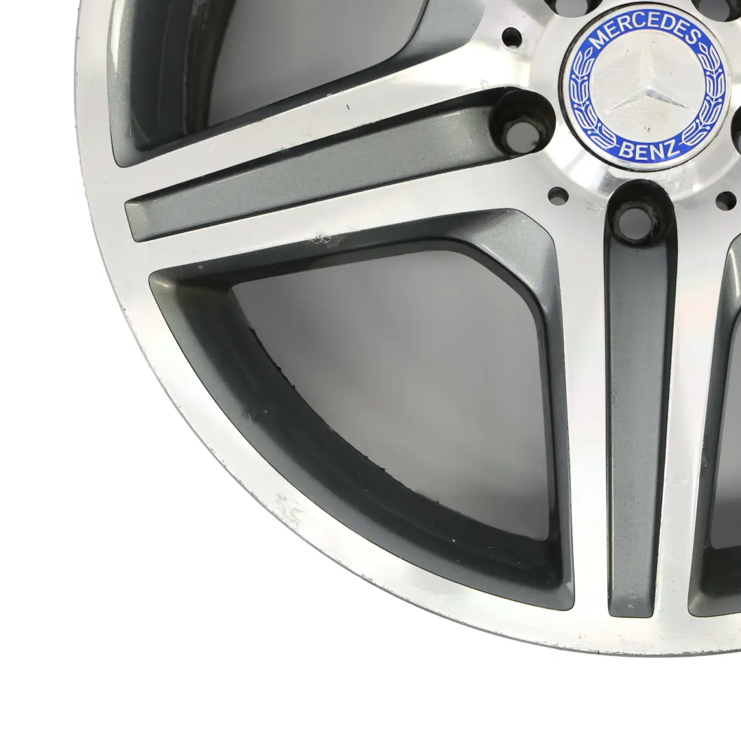 Alufelga Vorne 18" 8,5J ET:25 5 Speichen für Mercedes CLS C219 AMG mit Teilenummer A2194011702 Mercedes CLS C219 AMG Alufelga Vorne 18" 8,5J ET:25 5 Speichen - SKU A2194011702-1 - Teilenummer A2194011702