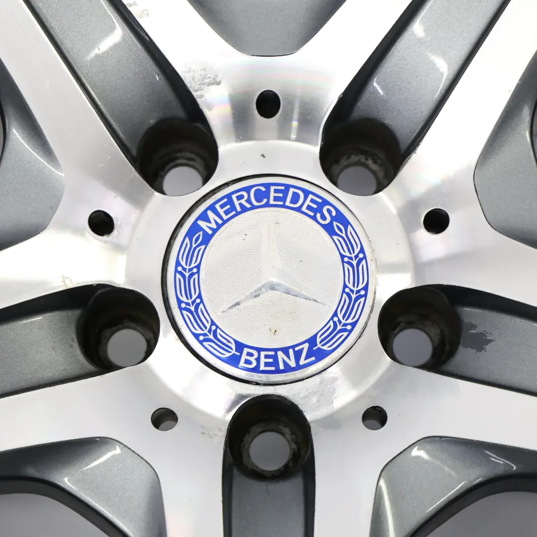 Jante Alliage Avant 18" 8,5J ET:25 5 Branches pour Mercedes CLS C219 AMG à propos du numéro de pièce A2194011702 Mercedes CLS C219 AMG Jante Alliage Avant 18" 8,5J ET:25 5 Branches - SKU A2194011702-1 - Numéro de pièce A2194011702