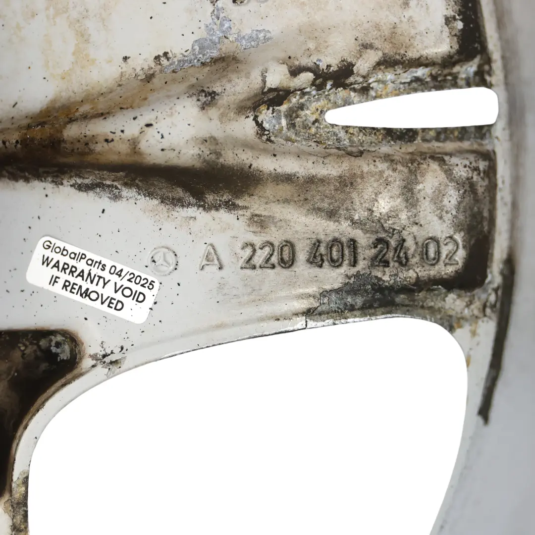 Cerchio In Lega 17" 7.5J ET:46 5 Doppie Razze per Mercedes W220 Silver con numero di parte A2204012402 Mercedes W220 Silver Cerchio In Lega 17" 7.5J ET:46 5 Doppie Razze - SKU A2204012402-1 - Numero di parte A2204012402