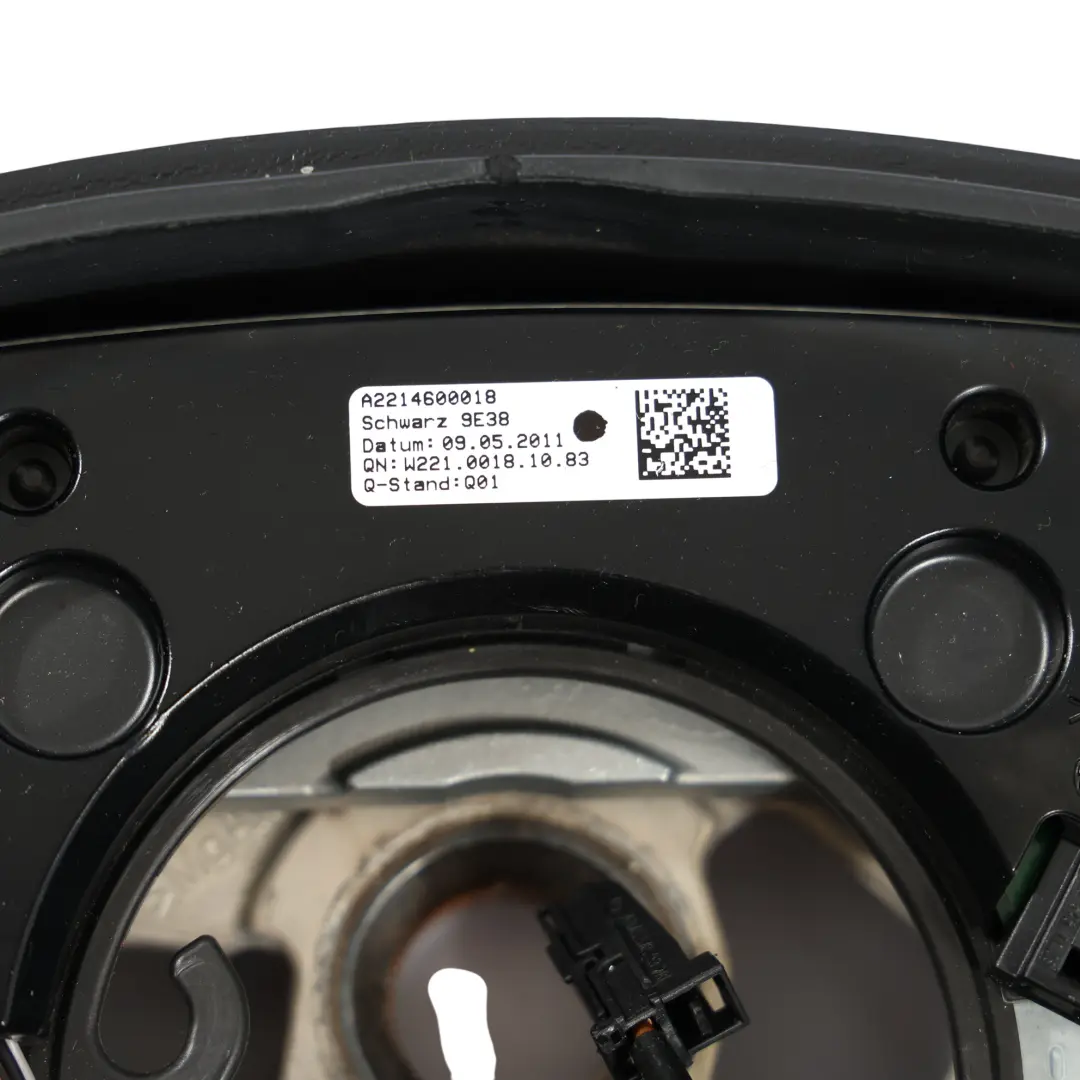 Nero Volante In Pelle Legno Cenere Nero per Mercedes CL C216 W221 con numero di parte A2214600018 Mercedes CL C216 W221 Nero Volante In Pelle Legno Cenere Nero - SKU A2214600018 - Numero di parte A2214600018