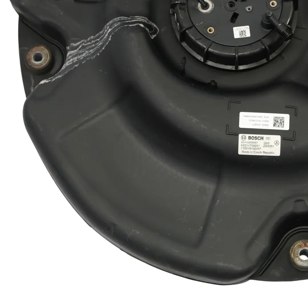 AdBlue Réservoir Additif De Carburant pour Mercedes W221 Diesel à propos du numéro de pièce A2214709301 Mercedes W221 Diesel AdBlue Réservoir Additif De Carburant - SKU A2214709301 - Numéro de pièce A2214709301