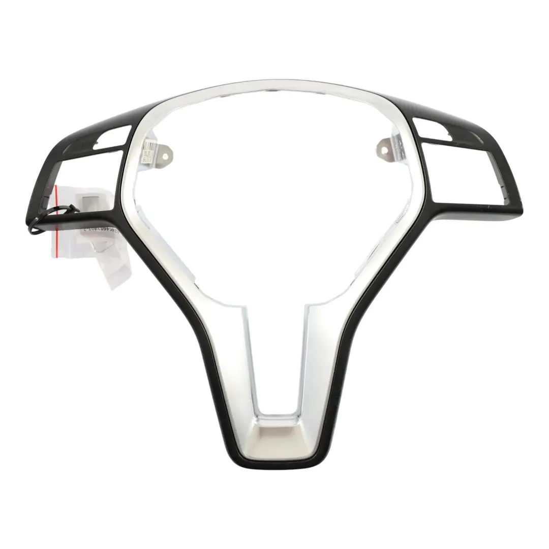 Osłona Blenda Panel Przycisków Kierownicy do Mercedes W176 o numerze A2464603803 Mercedes W176 Osłona Blenda Panel Przycisków Kierownicy - SKU A2464603803-2 - Numer Części A2464603803