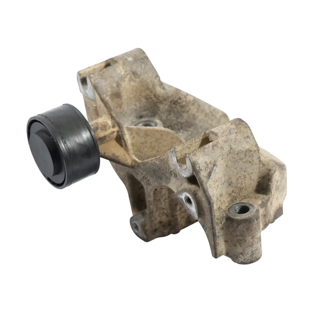 OM622 Alternator Generator Bracket Holder Mount to Mercedes Vito W447 with Part number A6221550100 Mercedes Vito W447 OM622 Alternator Generator Bracket Holder Mount - SKU A6221550100 - Part number A6221550100