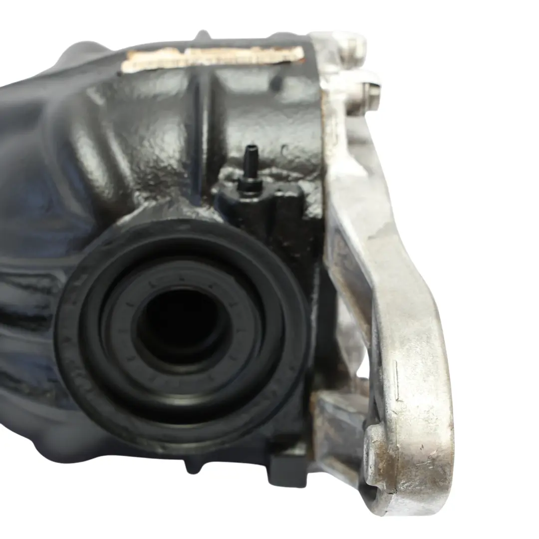 Axle Differential Diff 2,923 Ratio WARRANTY to Mercedes W639 Rear with Part number A6393501814 Mercedes W639 Rear Axle Differential Diff 2,923 Ratio WARRANTY - SKU A6393501814 - Part number A6393501814