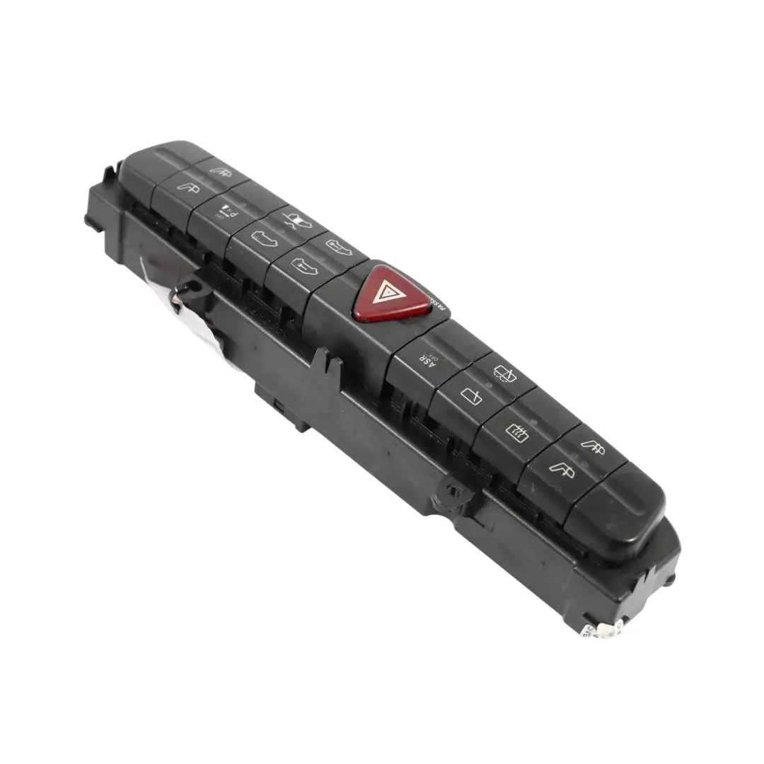 Panneau de commande Tableau de bord ASR-Taste für Mercedes Vito W639 mit Teilenummer A639545107 Mercedes Vito W639 Panneau de commande Tableau de bord ASR-Taste - SKU A639545107 - Teilenummer A639545107