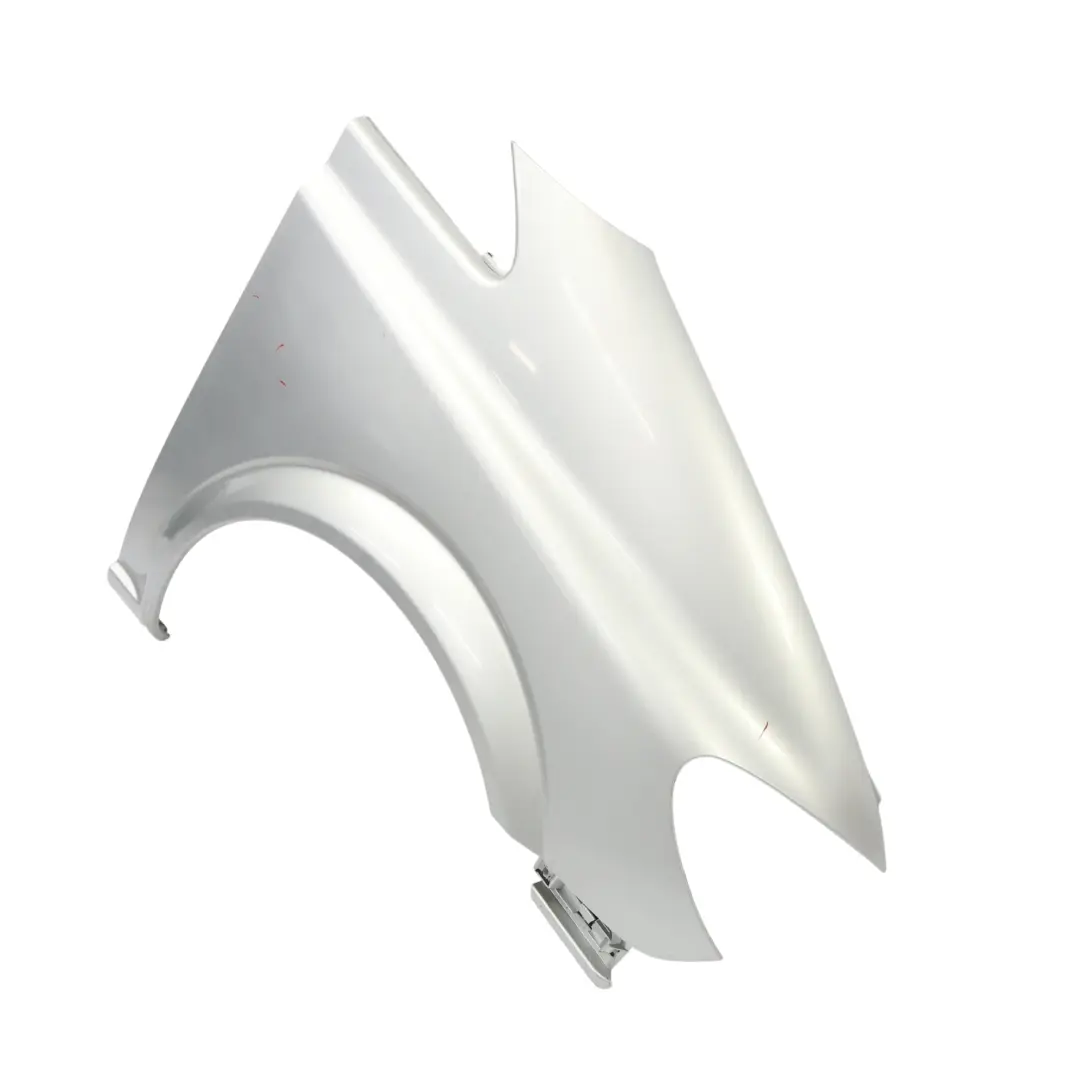 Kotflügel Vorne Rechts Brillant Silber Metallic - 9744 für Mercedes W639 mit Teilenummer A6396305407 Mercedes W639 Kotflügel Vorne Rechts Brillant Silber Metallic - 9744 - SKU A6396305407-BRS - Teilenummer A6396305407