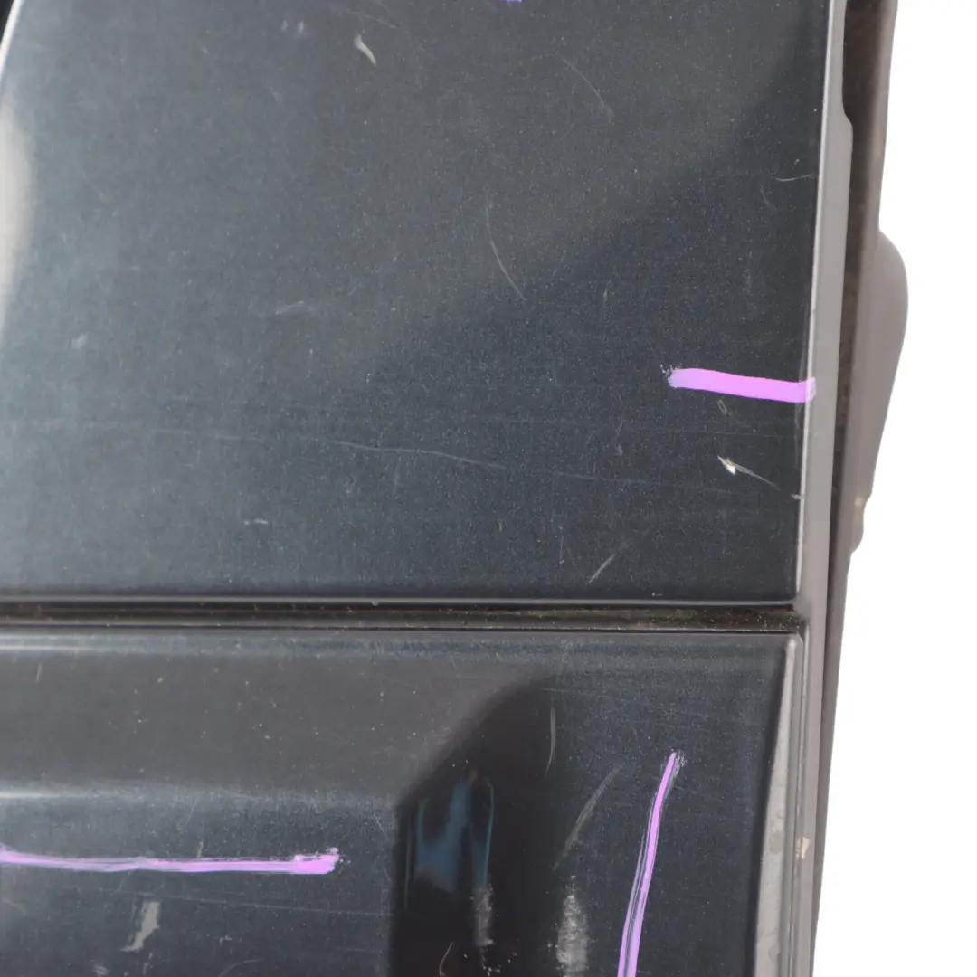 Tapón de la tapa del depósito Negro Carbono - 040 para Mercedes Vito W639 con número de pieza A6397500304 Mercedes Vito W639 Tapón de la tapa del depósito Negro Carbono - 040 - SKU A6397500304-CBL - Número de pieza A6397500304