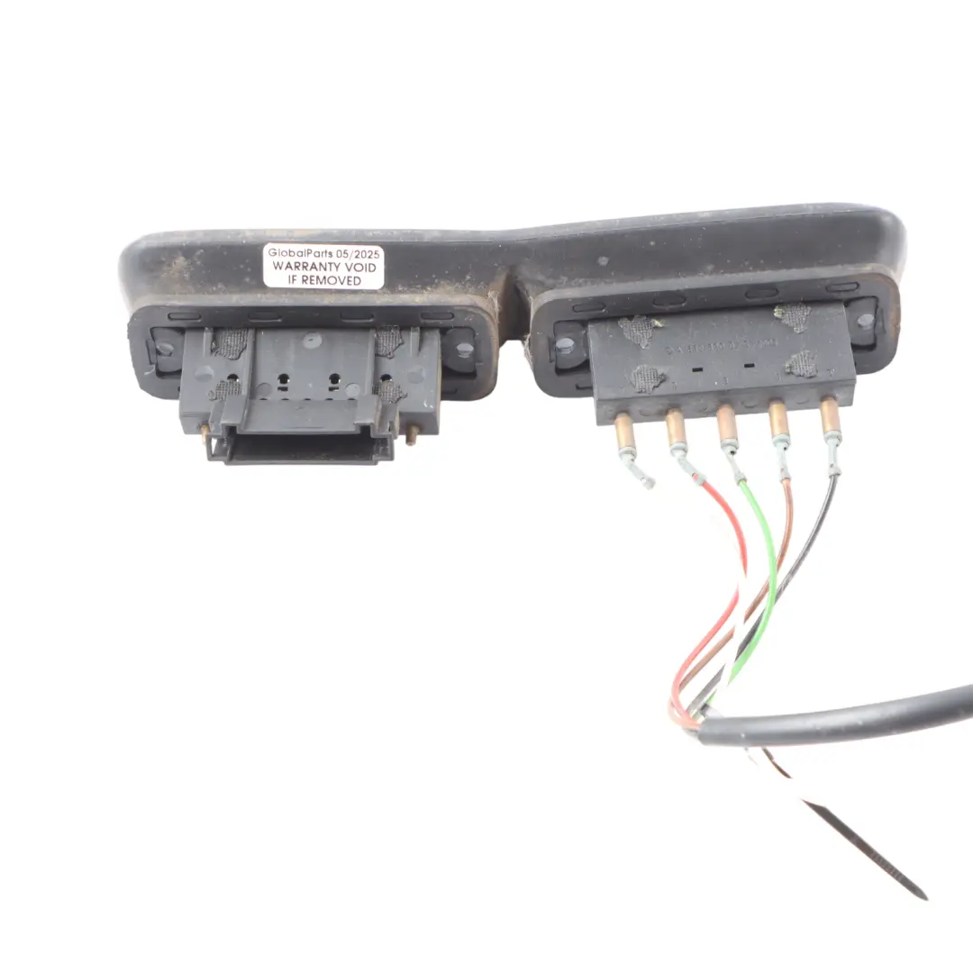 Mercedes Vito Viano W639 Interrupteur Portes Coulissantes Droite - SKU A6398200454 - Numéro de pièce A6398200454