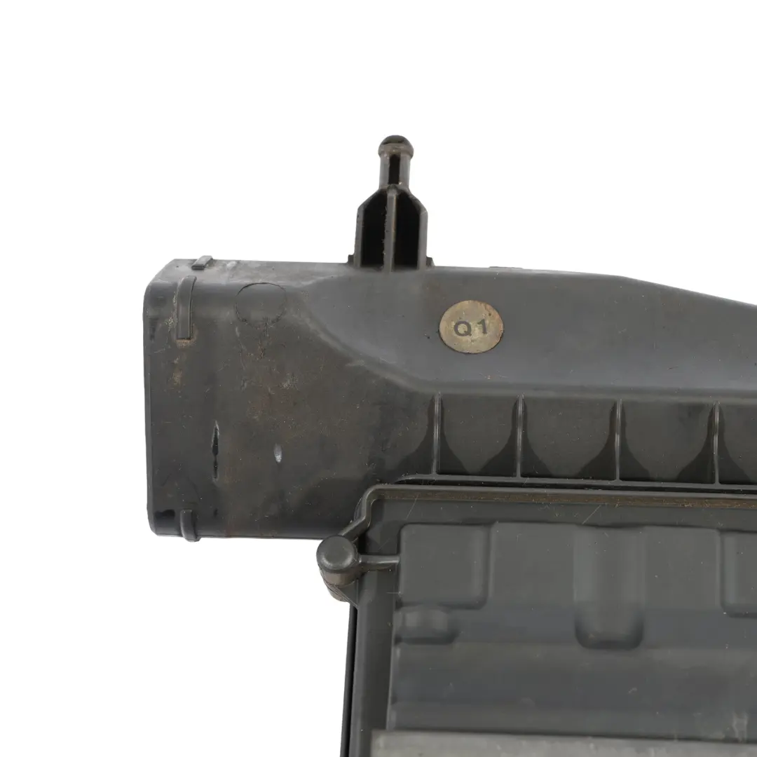 W219 Boîtier De Filtre À Air Diesel pour Mercedes ML W164 à propos du numéro de pièce A6420940304 Mercedes ML W164 W219 Boîtier De Filtre À Air Diesel - SKU A6420940304 - Numéro de pièce A6420940304