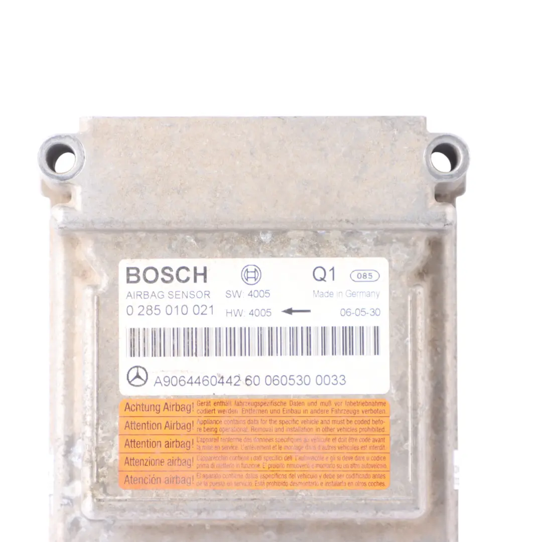 Module System Control Unit ECU to Mercedes W639 Air with Part number A9064460442 Mercedes W639 Air Module System Control Unit ECU - SKU A9064460442 - Part number A9064460442